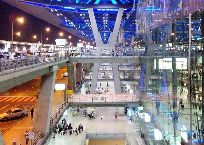 Go Suvarnabhumi Airport - One Way Shuttle Service Drop-off รถส่งสนามบินฟรี Apartamento Bangkok